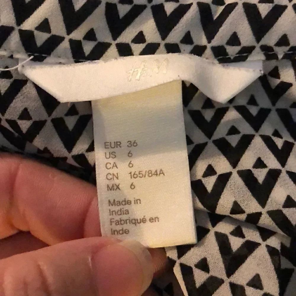 H & M Top - Picture 6 of 6